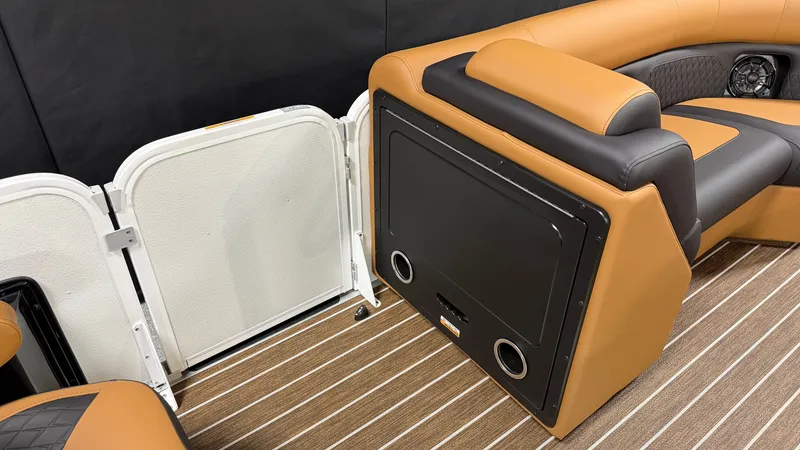 Slide: The Image of Premier 210SUNSATION 2027 - 27
