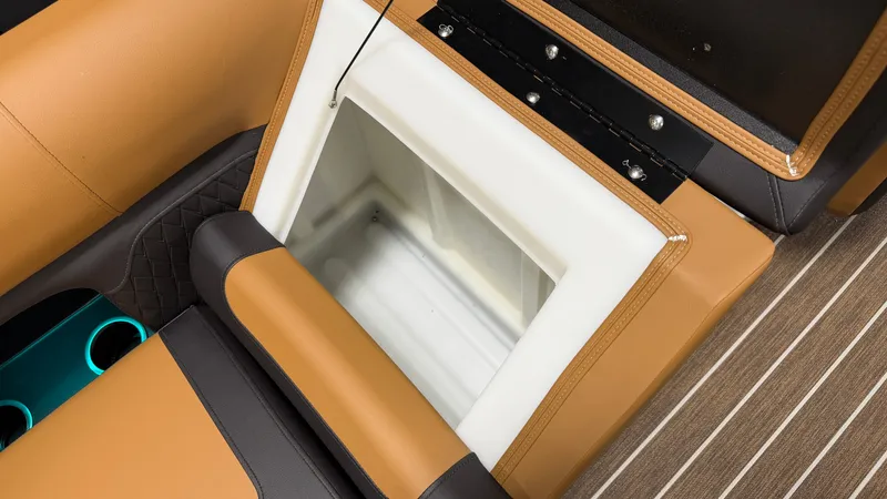 Slide: The Image of Premier 210SUNSATION 2027 - 60