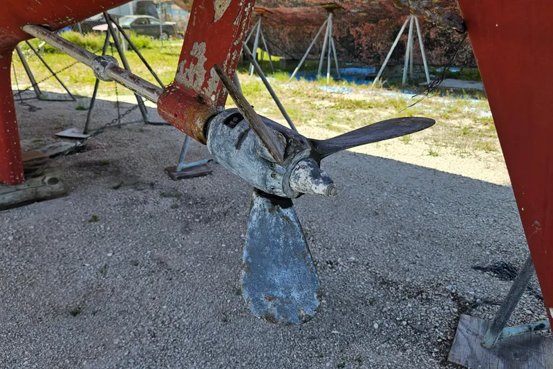 Slide: The Image of Propeller of a 1980 Morgan 462 sailboat on dry dock. - 29