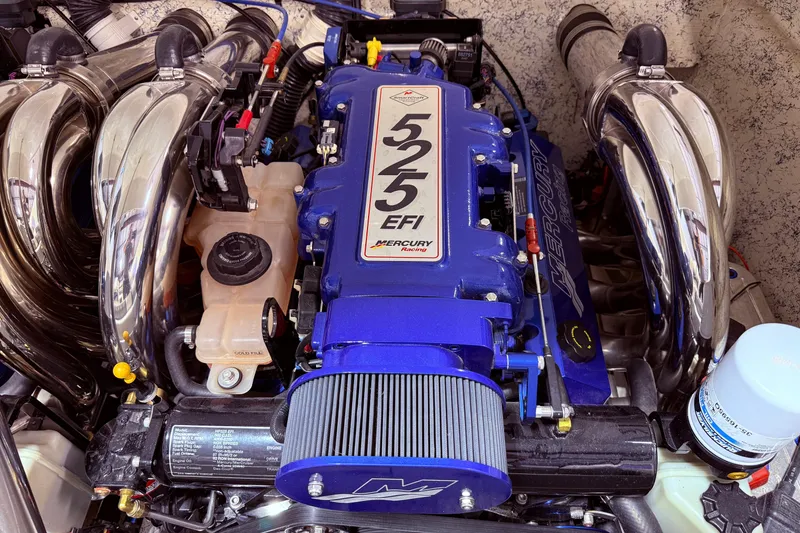 Slide: The Image of Mercury Racing 525 EFI engine in 2008 Sleekcraft 34' Heritage boat. - 25