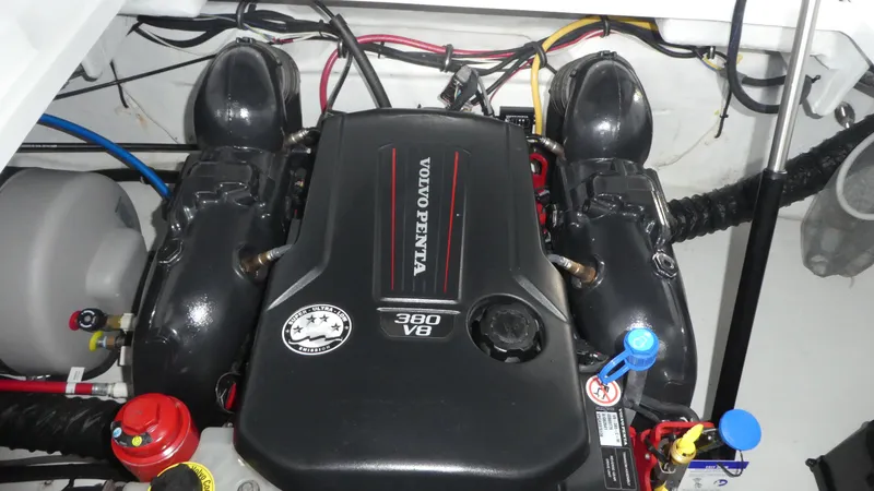 Slide: The Image of Volvo Penta V8 engine in 2019 Monterey 295 Sport Yacht. - 44