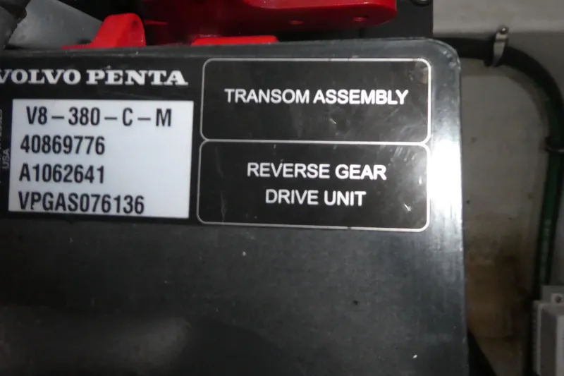 Slide: The Image of Volvo Penta engine plate with transom assembly and reverse gear. - 45