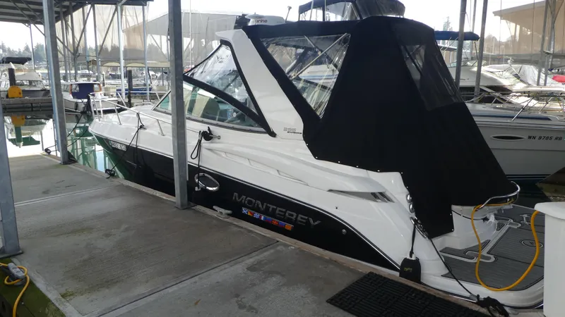 Slide: The Image of Monterey 295 Sport Yacht 2019 - 59