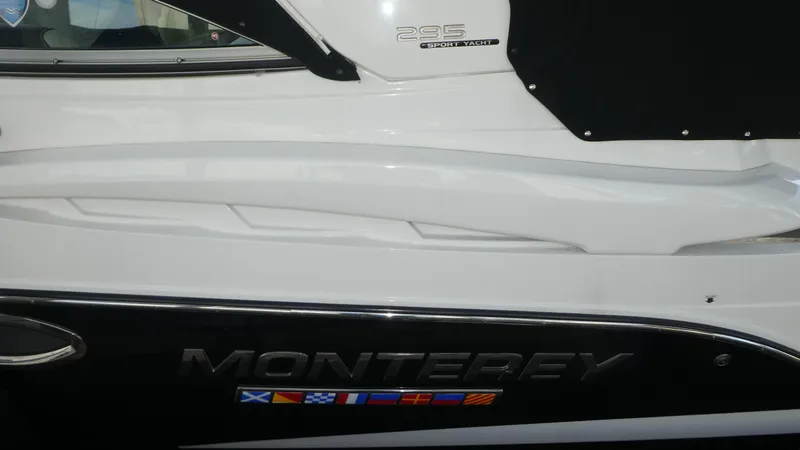 Slide: The Image of Monterey 295 Sport Yacht 2019 - 65