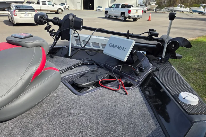 Slide: The Image of 2026 Ranger RT198P boat with Garmin navigation system at dock. - 8