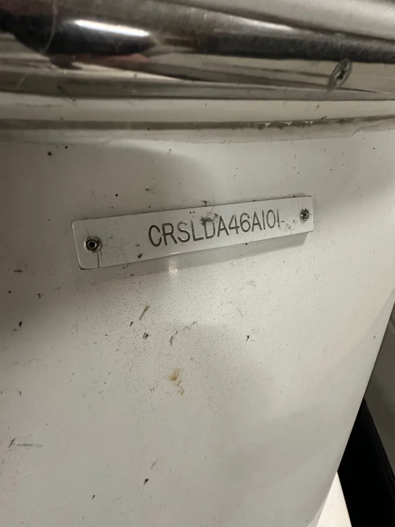 The Image of Serial number plate on a 2006 Chaparral 290 Signature boat. - 0