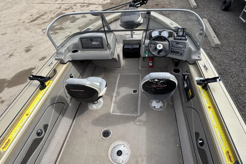 Slide: The Image of 2007 Tracker Targa 175 Sport boat interior with steering console and seating. - 6
