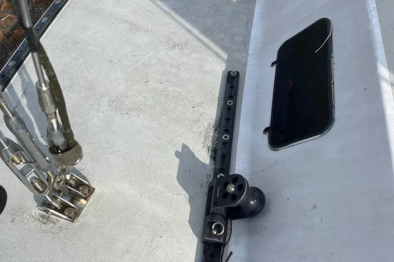 Slide: The Image of Deck hardware on a 1986 Alsberg Brothers Express 37 sailboat. - 40