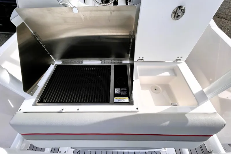 Slide: The Image of Outdoor grill and sink on 2025 Solara S-250 CW boat deck. - 30