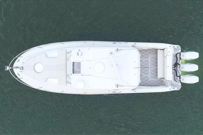 Slide: The Image of Aerial view of 2006 Hydra-Sports Vector 3300 VX boat on water. - 4