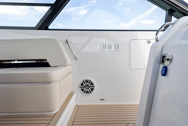 Slide: The Image of Cruisers 50 GLS 2024 - 74