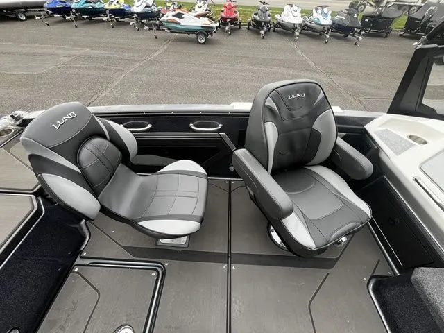 Slide: The Image of Interior of 2026 Lund 202 PRO-V GL Sport with two seats. - 16