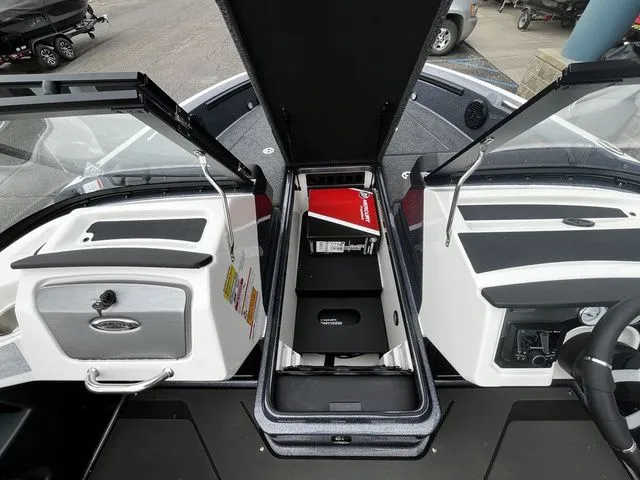 Slide: The Image of Interior view of Lund 202 PRO-V GL Sport 2026 boat. - 24