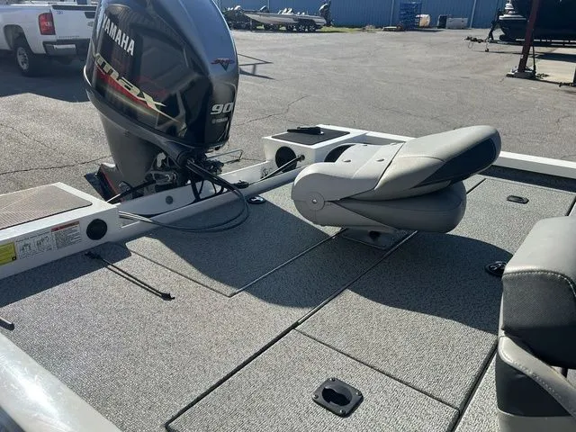 Slide: The Image of 2020 G3 Sportsman 1710 boat with Yamaha 90 HP outboard motor. - 4