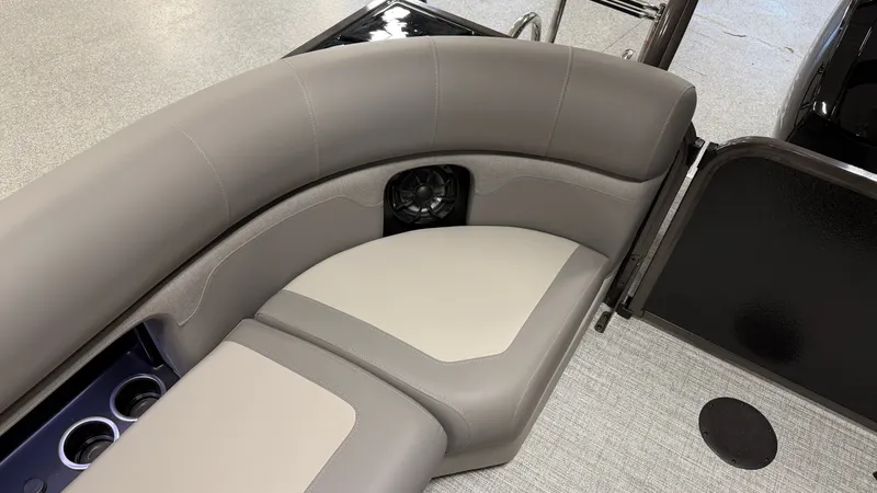 Slide: The Image of Premier 230SUNSATION 2027 - 49
