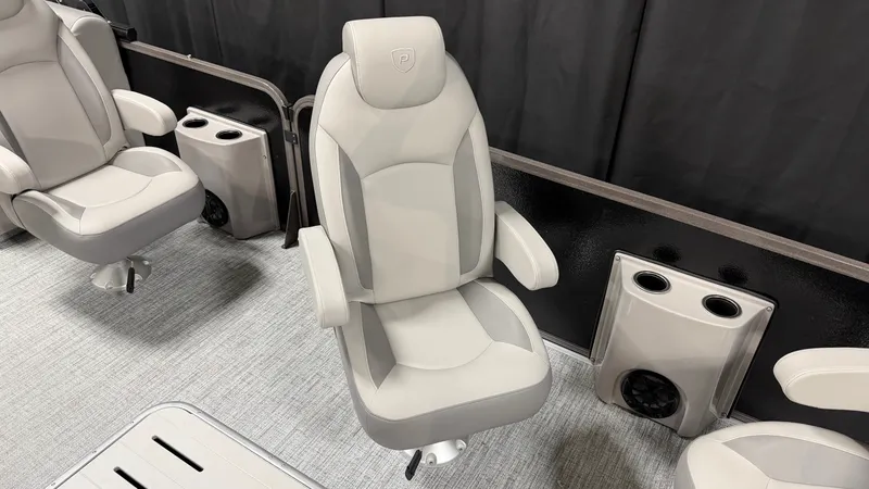 Slide: The Image of Premier 230SUNSATION 2027 - 20