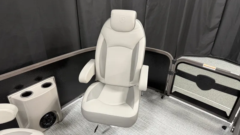 Slide: The Image of Premier 230SUNSATION 2027 - 18