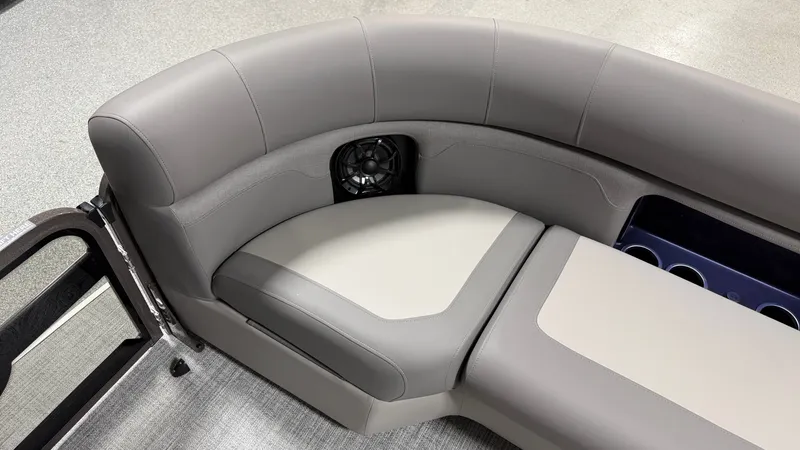 Slide: The Image of Premier 230SUNSATION 2027 - 11