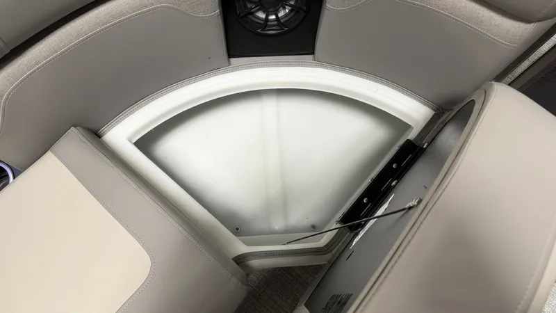 Slide: The Image of Premier 230SUNSATION 2027 - 52