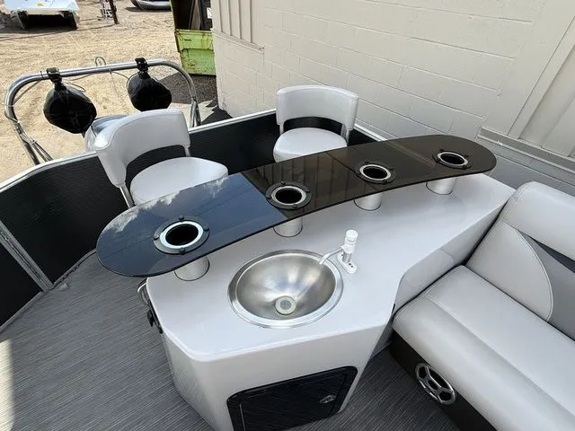 Slide: The Image of Godfrey SW 2286 WB 2017 - 11