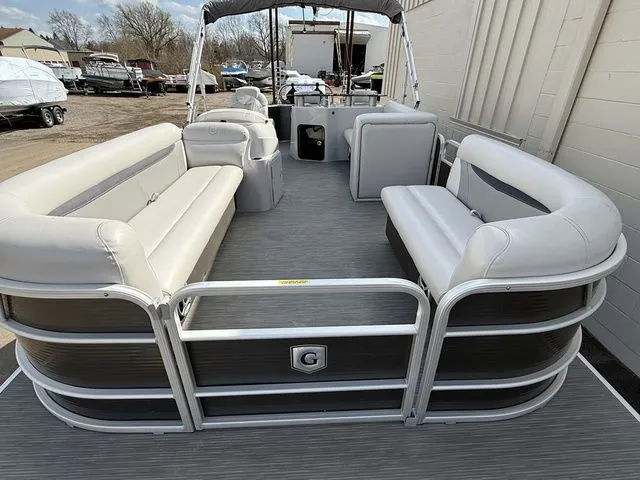 Slide: The Image of Godfrey SW 2286 WB 2017 - 8