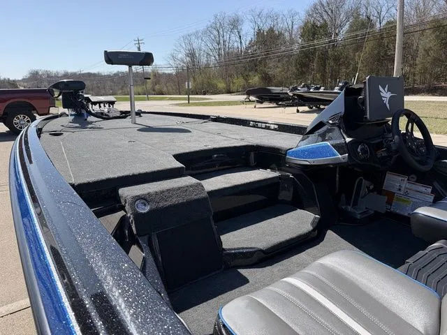 Slide: The Image of Skeeter ZXE21 2026 - 14