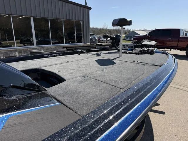 Slide: The Image of Skeeter ZXE21 2026 - 7