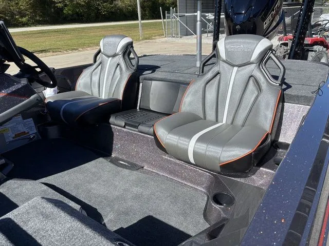 Slide: The Image of Skeeter ZXE20 2026 - 18