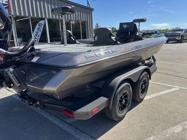 Slide: The Image of Skeeter ZXE20 2026 - 3