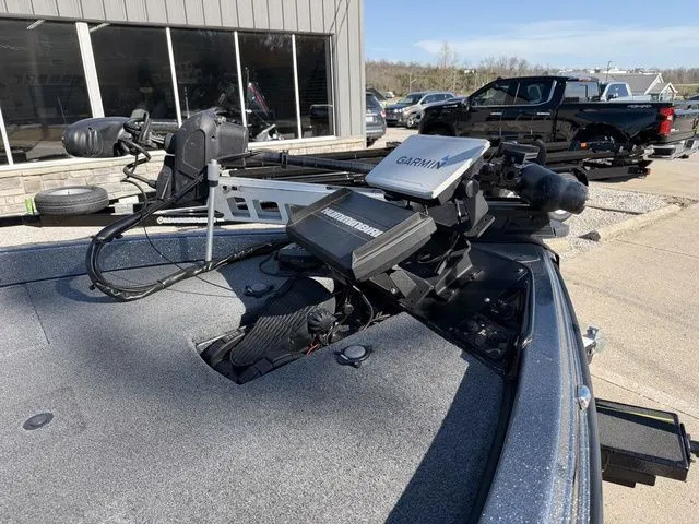 Slide: The Image of 2021 Phoenix 20phx boat with Garmin and Minn Kota equipment. - 11