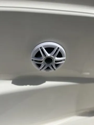 Slide: The Image of Speaker on 2026 Bulls Bay 230CC boat, silver model. - 11