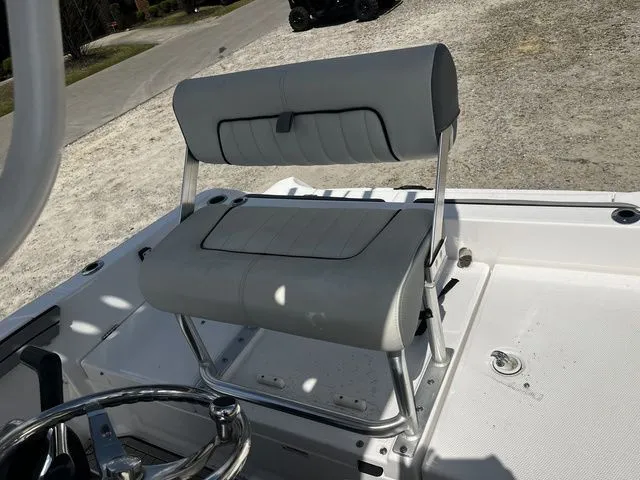 Slide: The Image of Yamaha 195 FISH SPORT-POWDER BLUE-ALUMINUM 2024 - 18