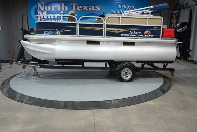 The Image of 2020 Sun Tracker Bass Buggy® 16 XL pontoon boat in showroom. - 1
