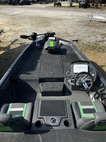 Slide: The Image of 2021 Ranger RT188P boat with modern cockpit and seating. - 6