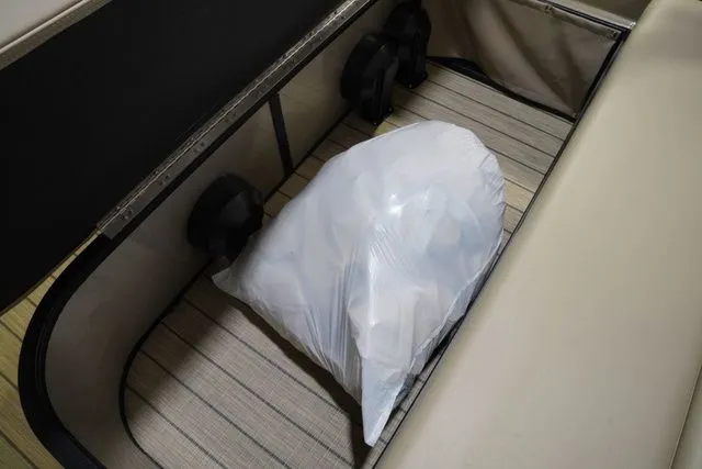 Slide: The Image of Storage compartment in Starcraft SLS 3 Q DH 2024 boat. - 18