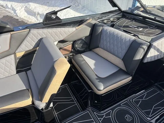 Slide: The Image of 2026 Tigé Z3 interior featuring luxurious seating and modern design. - 18