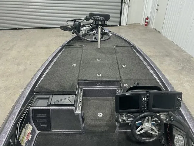 Slide: The Image of Skeeter FX20 2014 - 13