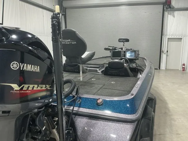 Slide: The Image of Skeeter FX20 2014 - 16