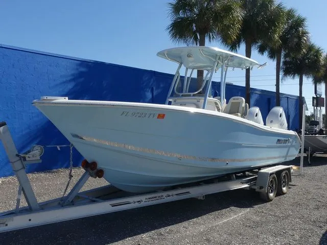 The Image of Bulls Bay 255 Center Console 2024 - 1