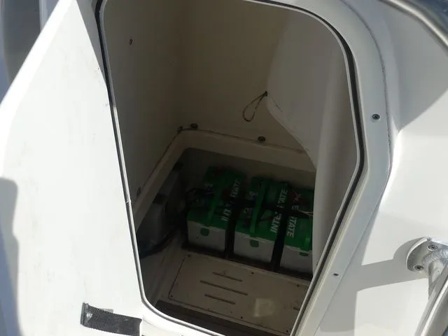 Slide: The Image of Bulls Bay 255 Center Console 2024 - 15