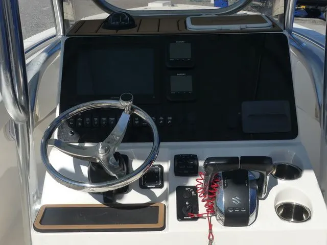 Slide: The Image of Bulls Bay 255 Center Console 2024 - 17