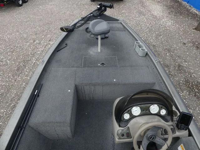 Slide: The Image of Tracker Pro 175 2004 - 12