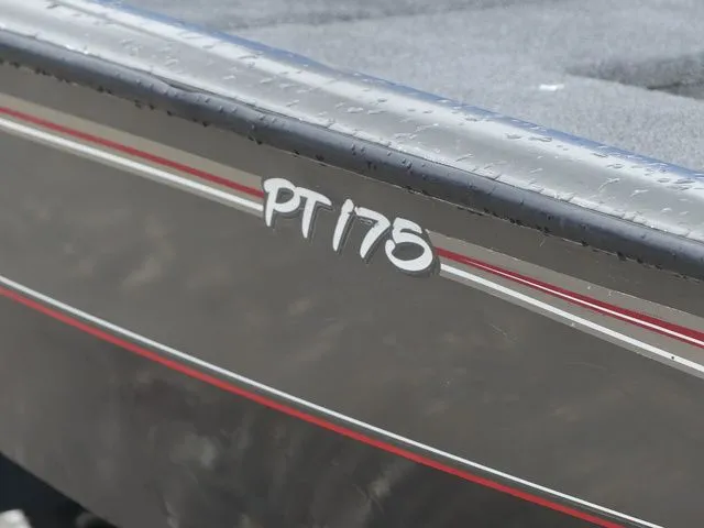 Slide: The Image of Tracker Pro 175 2004 - 8