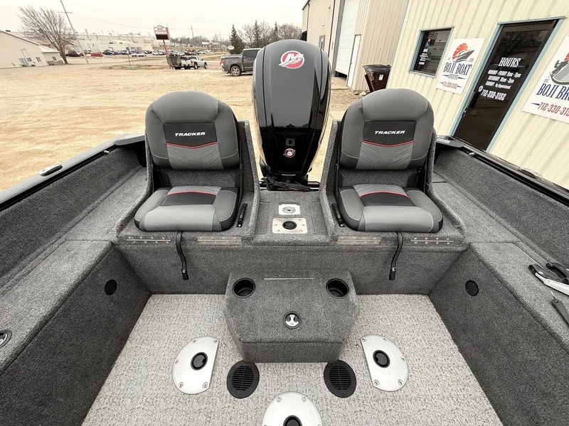 Slide: The Image of Interior of 2023 Tracker Pro Guide V-175WT boat. - 25