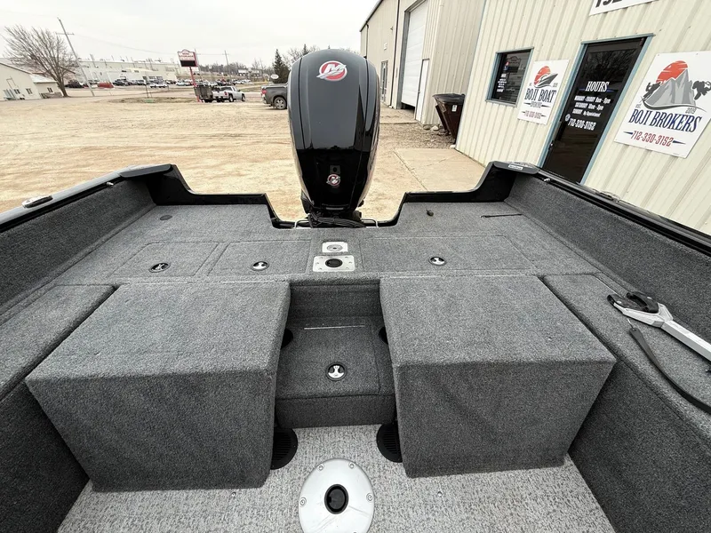 Slide: The Image of Interior view of 2023 Tracker Pro Guide V-175WT boat. - 27