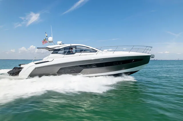 Slide: The Image of Azimut Atlantis 45 2021 - 72