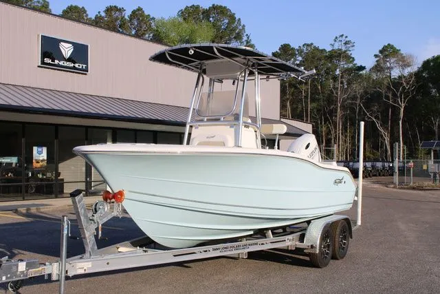 The Image of Bulls Bay 200 Center Console 2026 - 1