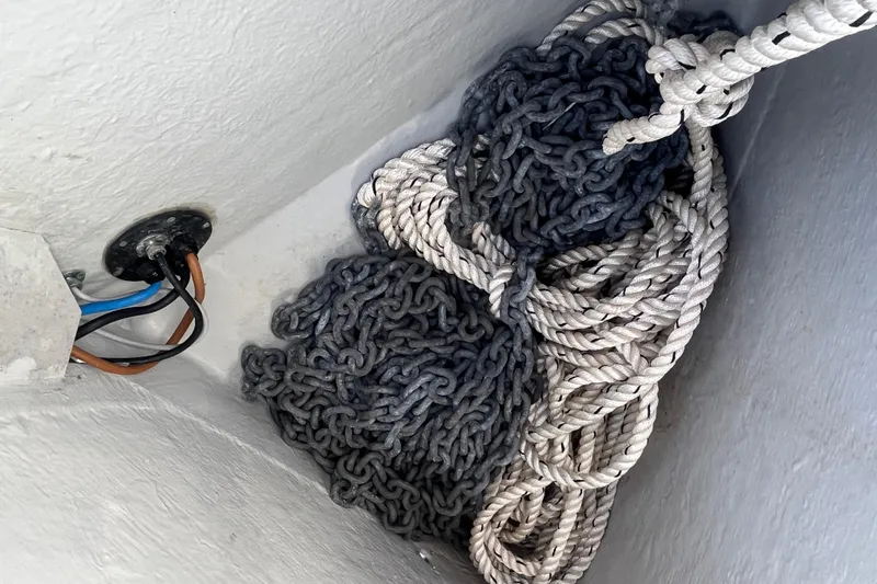 Slide: The Image of Anchor chain and rope in Jeanneau Sun Odyssey 380, 2023 model. - 56