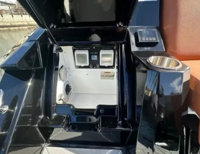 Slide: The Image of Interior view of 2021 Cruisers Yachts 338 SS Outboard South Beach. - 23