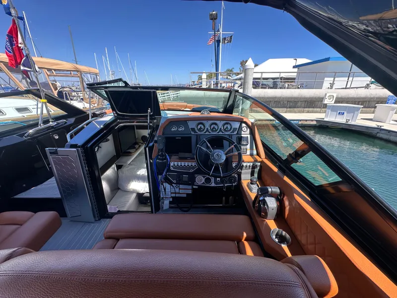 Slide: The Image of Cruisers 338 SS Outboard South Beach 2021 - 10
